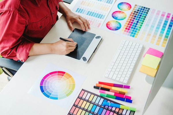 10 astuces pour utiliser efficacement le cercle chromatique