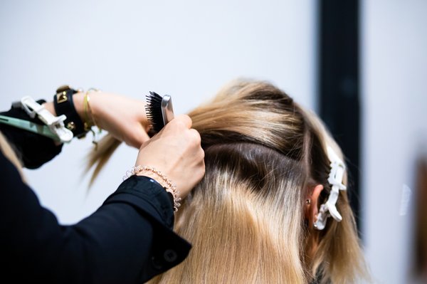 Découvrez les meilleures extensions de cheveux à annecy